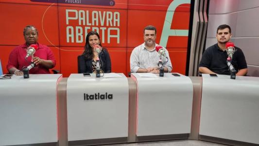 Para realizar o debate, estiveram presentes uma aliada e um opositor do presidente Lula