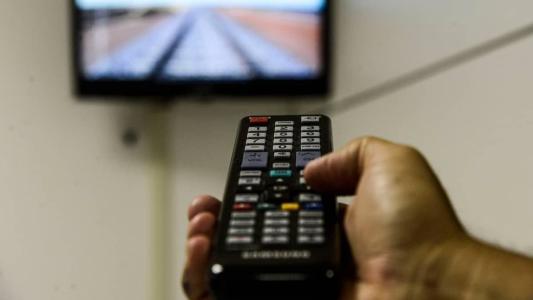 Parabólica gratuita para famílias de baixa renda