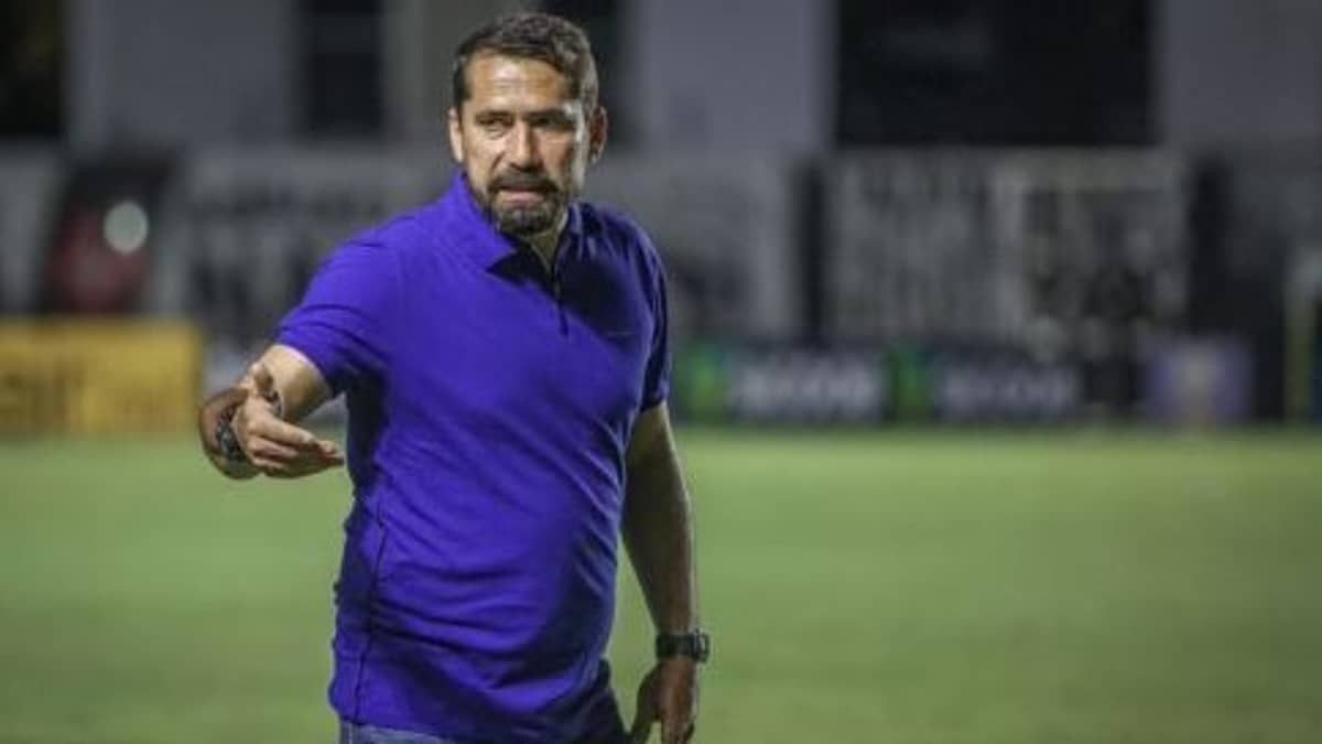 Avaí anuncia Gustavo Morínigo como novo treinador para Série B