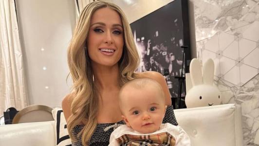 Paris Hilton compartilhou vários registros com o filho nas redes sociais