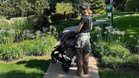 Paris Hilton divulga fotos do passeio que fez com seu filho na manhã deste domingo (2)