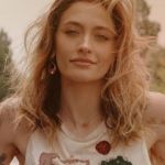 Filha de Michael Jackson homenageia cantor que teria completado 65 anos