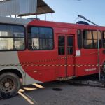 Motorista do ônibus que atingiu casa em Ribeirão das Neves perdeu o freio ao convergir, descreve ocorrência