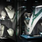 Parte inicial de leilão de joias de milionária ligada ao nazismo rende R$ 767 milhões