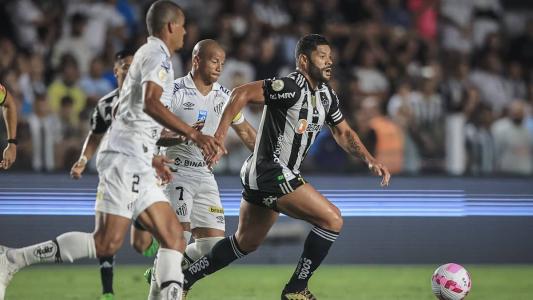 Partida entre Santos e Atlético é destaque na programação deste domingo (23)
