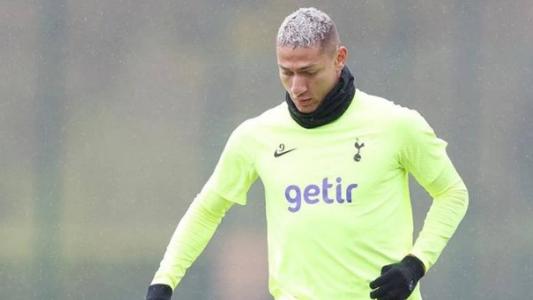 Partida entre Tottenham e Newcastle é destaque na Premier League este domingo (23)