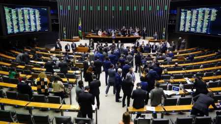 Partidos do Centrão dão como certa nomeações políticas para grupo no governo Lula
