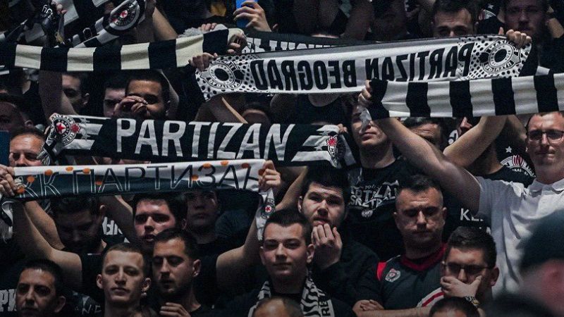 Time é declarado campeão após polêmica por canto de torcida rival contra presidente