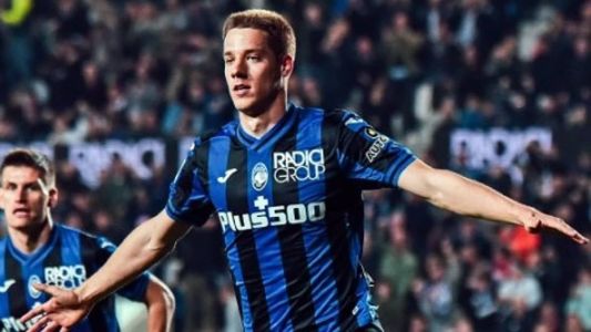 Pasalic comemora gol marcado pela Atalanta contra a Roma
