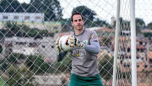 Pasinato vê o América no caminho certo para sair do Z4