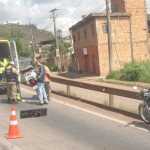 Passageira de moto por app morre atropelada por carreta no Anel Rodoviário de BH