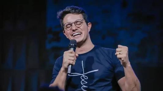 Pastor Deive Leonardo é confirmado em festival