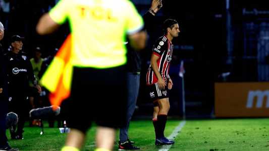 Pato passou em branco na reestreia pelo São Paulo
