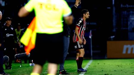 Pato passou em branco na reestreia pelo São Paulo