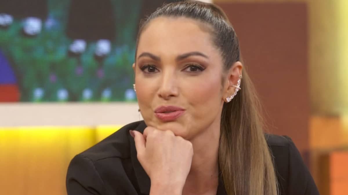 Patrícia Poeta conta segredo para Xuxa e se emociona no 'Encontro'