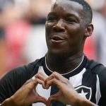 Botafogo goleia o Boavista em Brasília e cola na liderança do Campeonato Carioca