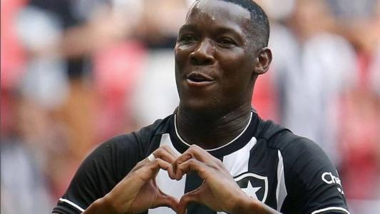 Patrick de Paula marcou um dos gols da goleada do Botafogo