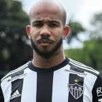 Patrick assume número marcante na história do Atlético