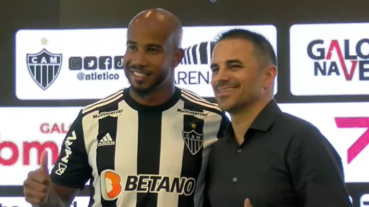 Atlético: Patrick é apresentado e garante que está pronto para estrear