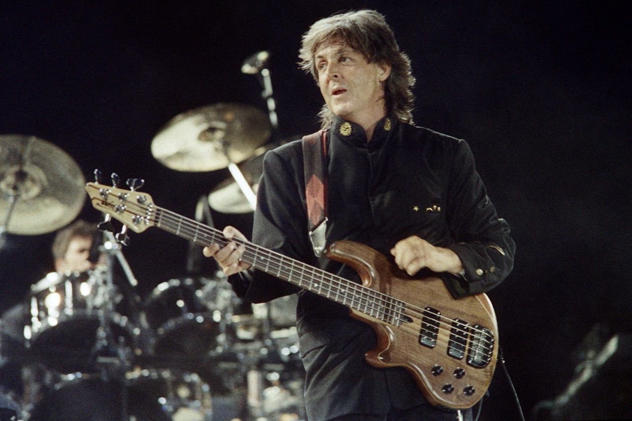Há 35 anos, Paul McCartney lotava o Maracanã em seu primeiro show no Brasil