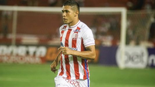 Paul Villero é um dos destaques do Náutico na atual temporada