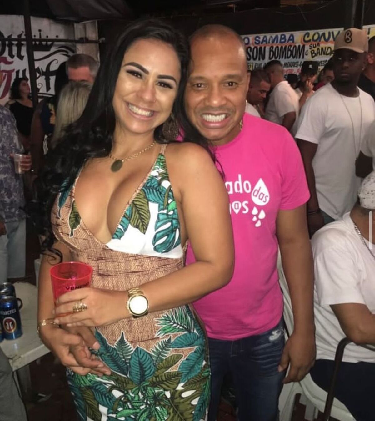 Paula Cardoso, viúva de Anderson Leonardo, do Molejo, reclama de corte na pensão