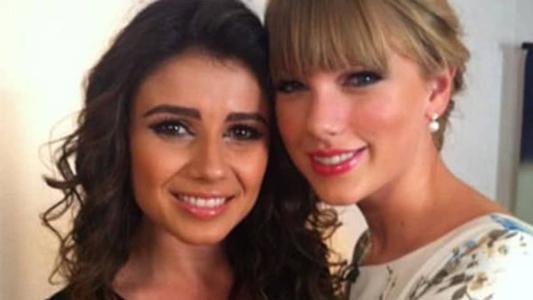 Paula Fernandes e Taylor Swift em 2012