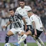 Paulinho, do Atlético, mantém esperança de título no Brasileiro: 'Dá pra sonhar'