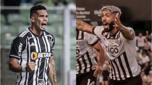 Paulinho, atacante do Atlético, e Alexander Barboza, zagueiro do Libertad