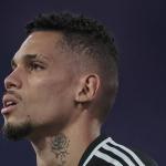 Atlético: Paulinho comenta protesto no CT e diz que time está 'fechado' com Coudet