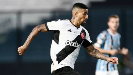 Paulinho busca seu primeiro gol com a camisa do Vasco
