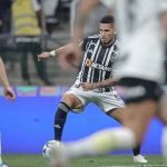 Atlético empata com Corinthians e amplia vantagem no G6 do Brasileiro