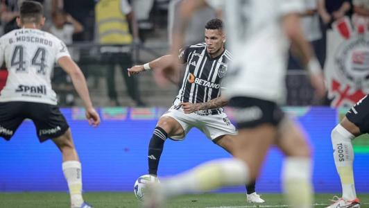 Paulinho chegou a 28 gols na temporada e 17 no Campeonato Brasileiro