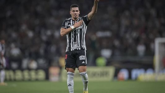 Paulinho chegou ao gol de número 11 com a camisa do Galo