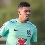 Paulinho revela conversas com Felipão e se diz feliz com o treinador no Atlético