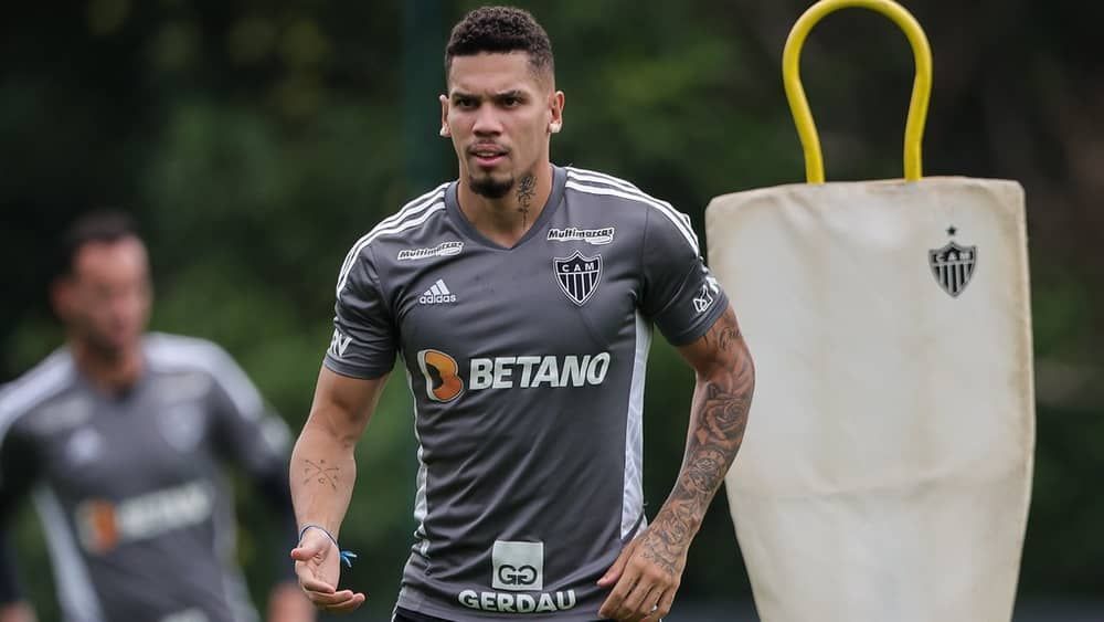O que pensa o artilheiro do Brasileiro sobre Flamengo x Atlético