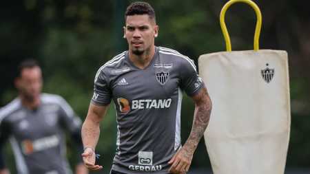 Paulinho demonstrou confiança em resultado positivo contra o Flamengo