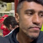 VÍDEO: Paulinho detalha dores no joelho após empate do Corinthians