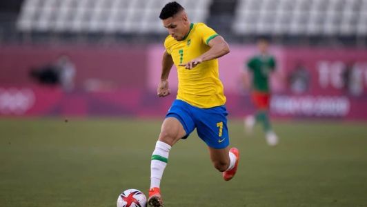Paulinho, do Atlético, foi convocado pelo técnico Fernando Diniz