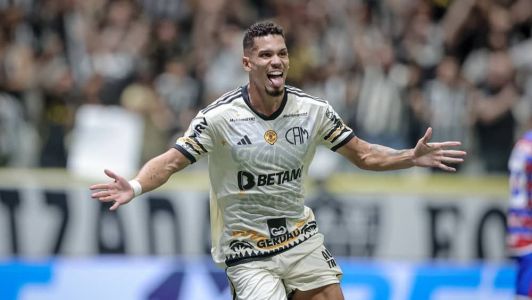 Paulinho, do Atlético, foi convocado para encarar Colômbia e Argentina