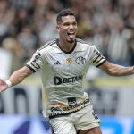 Comentarista da Globo vibra com Paulinho, do Atlético, na Seleção