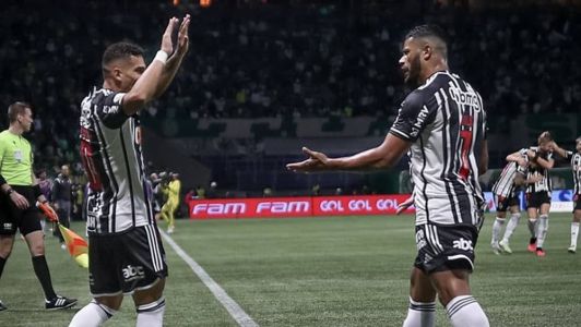 Paulinho e Hulk são os destaques do Atlético no returno do Brasileirão