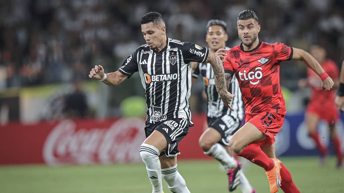 Atlético encara Libertad-PAR por vaga e por revanche em 'estreia' de Felipão