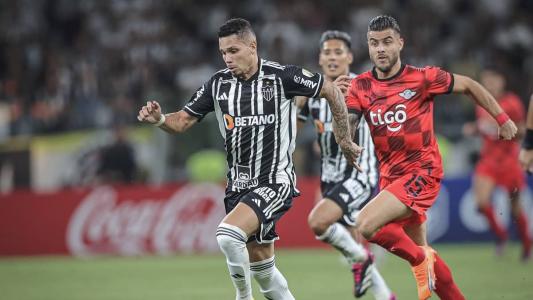 Paulinho é o artilheiro da Libertadores com sete gols marcados