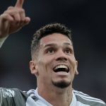 Sem Mineiro, Paulinho tem mais gols que Hulk pelo Atlético em 2023