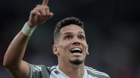 Paulinho é o artilheiro do Atlético no Campeonato Brasileiro