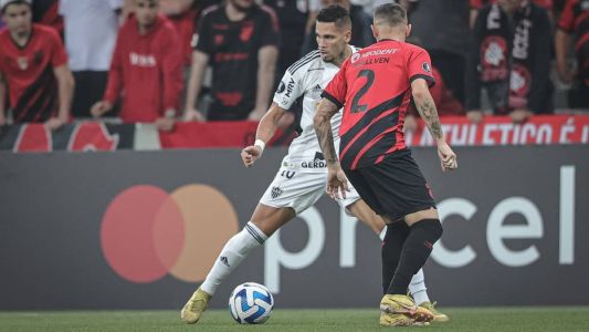 Paulinho é o artilheiro do Atlético na Libertadores