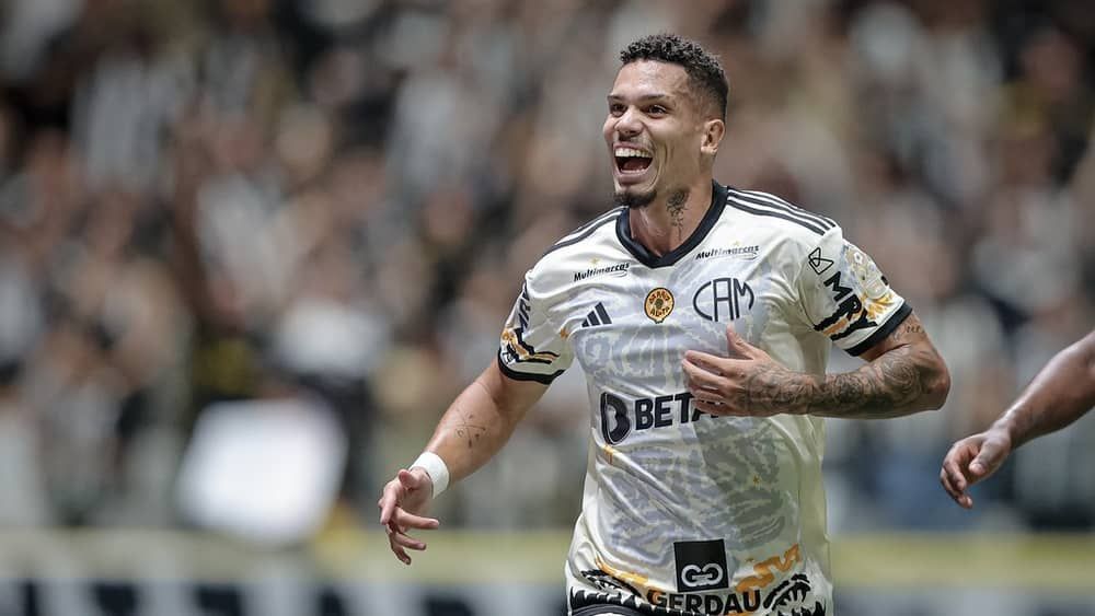 Diniz explica principal motivo para convocação de Paulinho, do Atlético