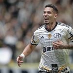 Diniz explica principal motivo para convocação de Paulinho, do Atlético