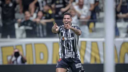 Paulinho é o vice-artilheiro do Atlético na temporada, com 21 gols marcados